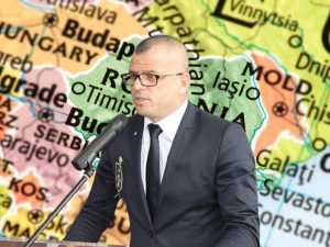 Costel Barbu facilitează colaborarea comunității cu mediul privat