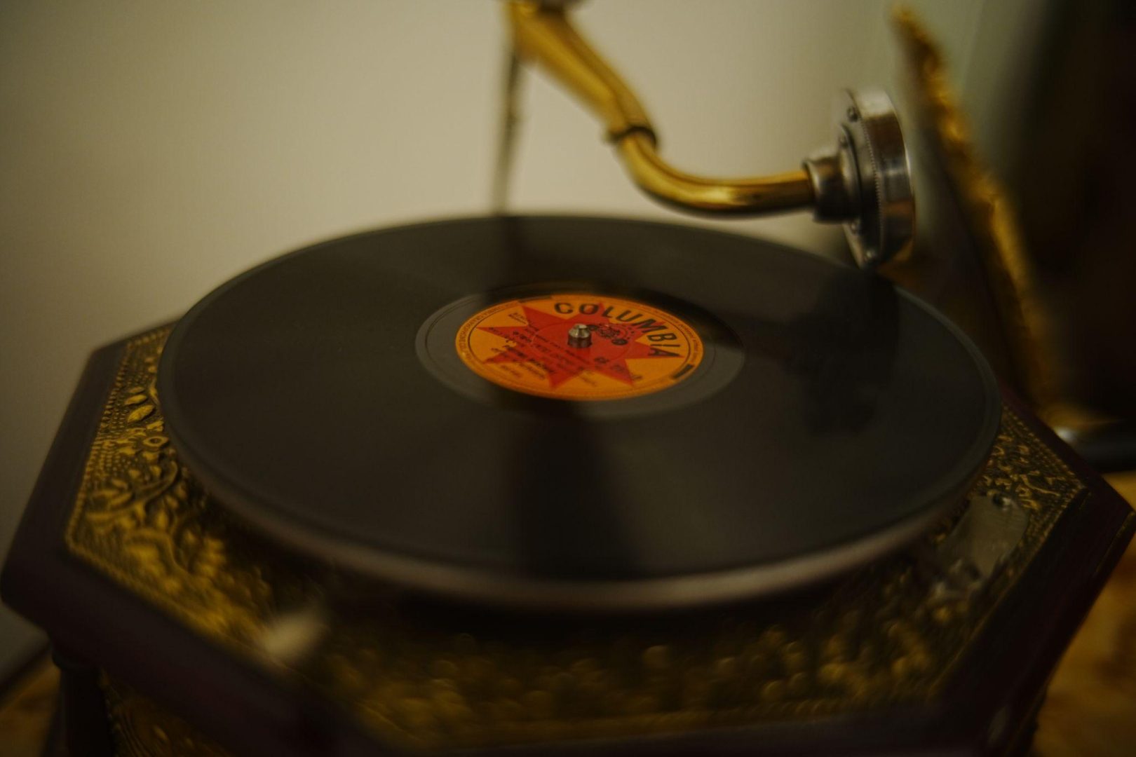 Campanie cu identitate: EkoGroup și Grivița Studio poziționează evenimentul „Crăciunul anilor ’30” în zona premium